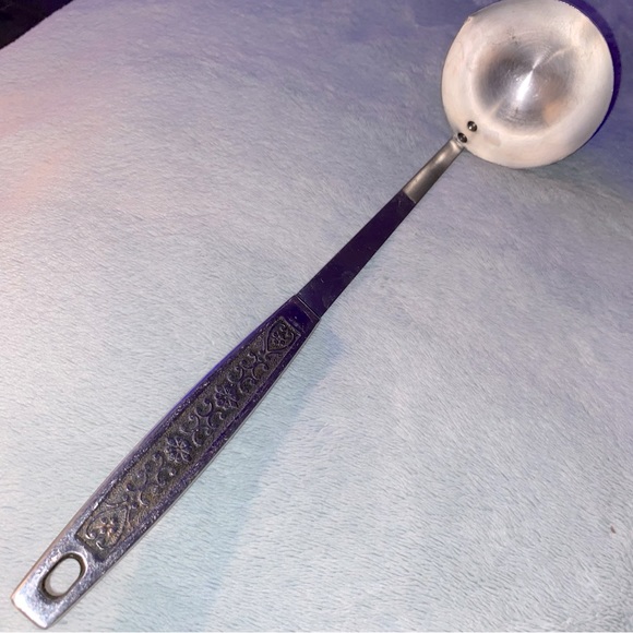 Riviera Cordova Serving Ladle - Picture 3 of 5